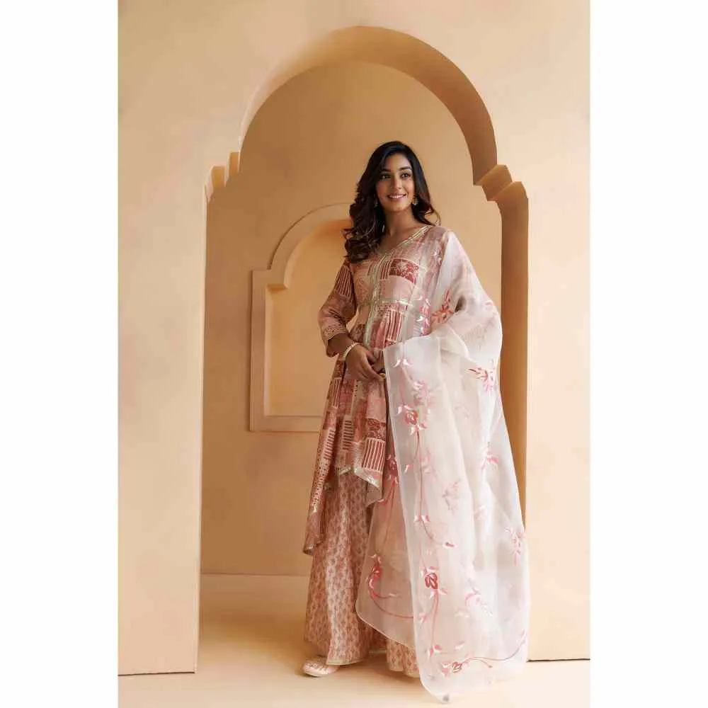 Geroo Jaipur Pink Maroon Printed Kurta with Pant and Hand painted Organza Dupatta (Set of 3)