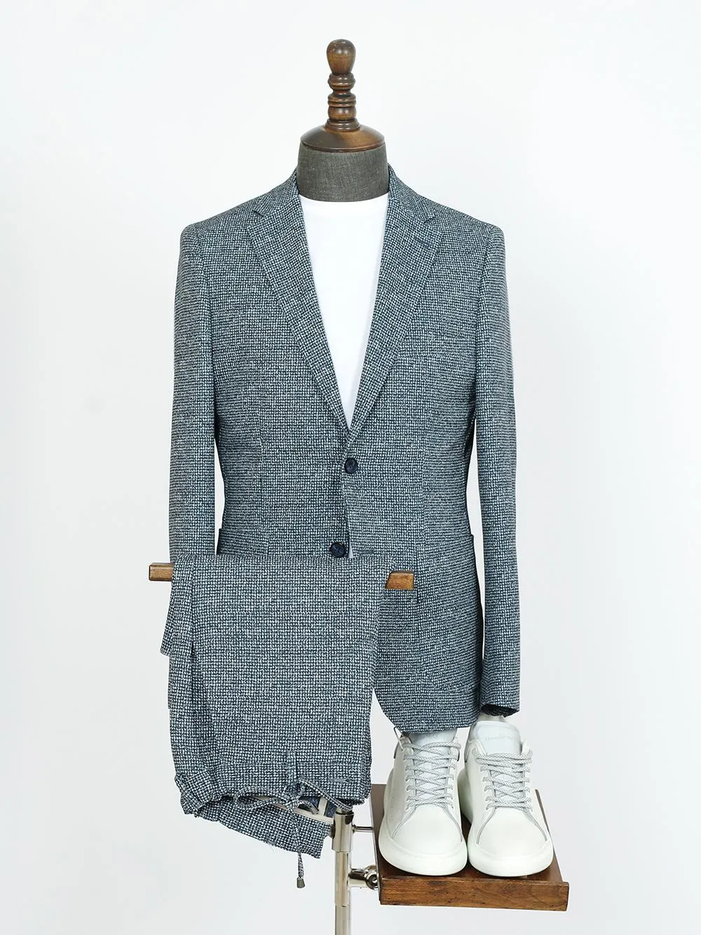 Light Sky Blue Bespoke Men Suit Tailored
