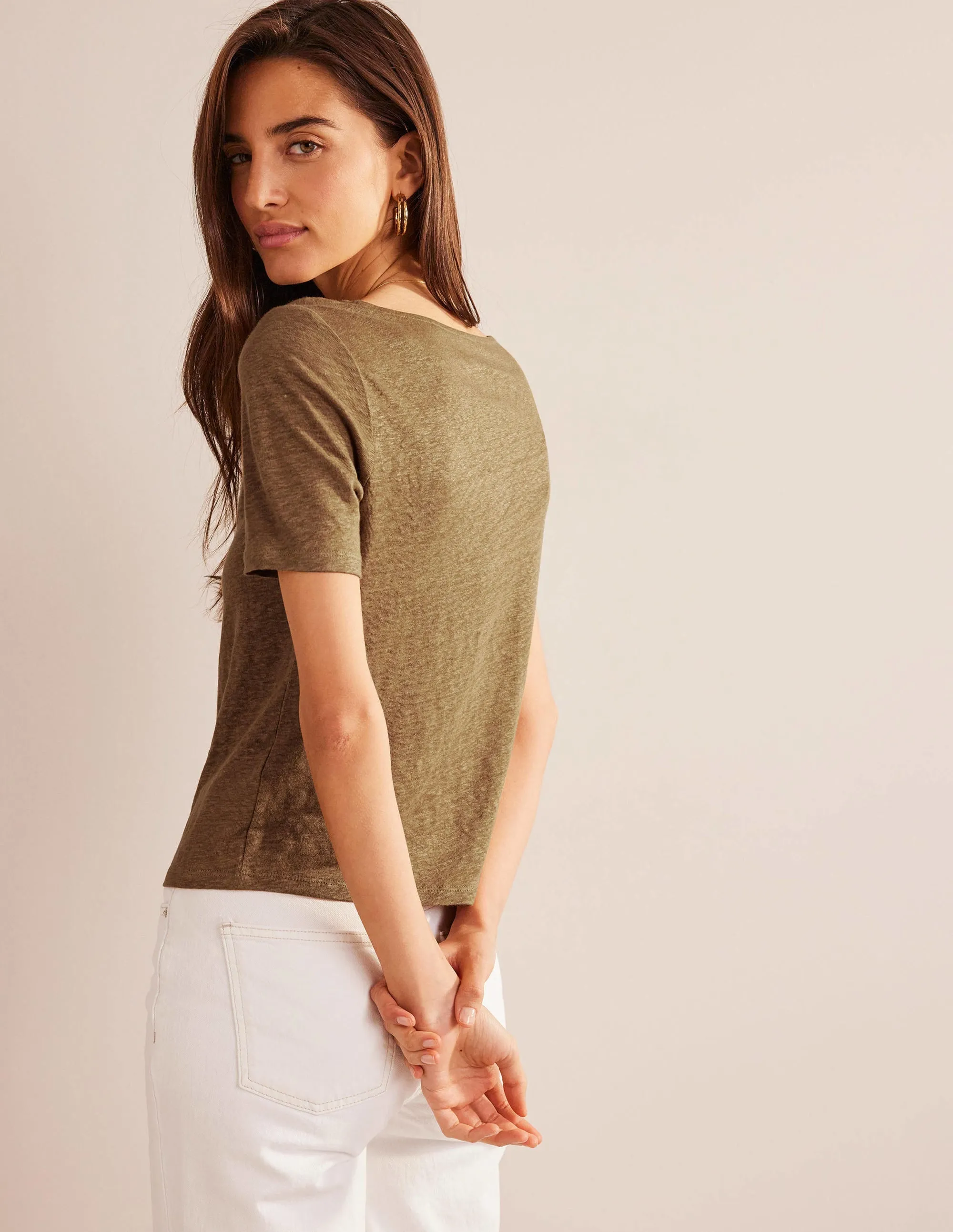 Scoop Neck Linen T-shirt-Camel